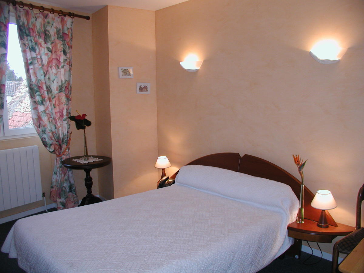 Hotel Auberge De La Nauze Sagelat Kamer foto