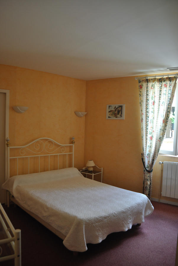 Hotel Auberge De La Nauze Sagelat Kamer foto