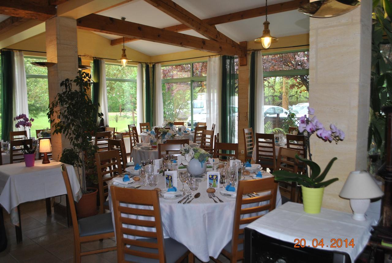 Hotel Auberge De La Nauze Sagelat Buitenkant foto