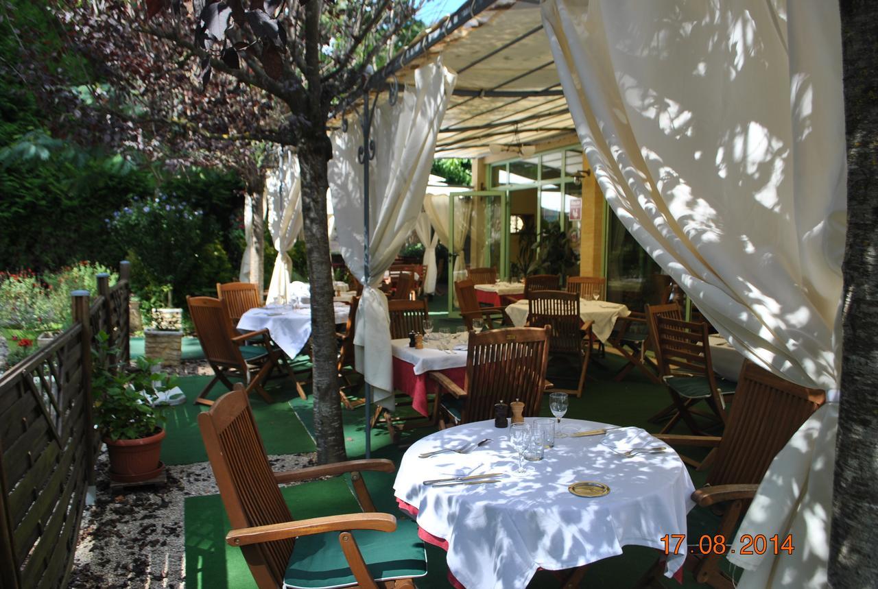 Hotel Auberge De La Nauze Sagelat Buitenkant foto